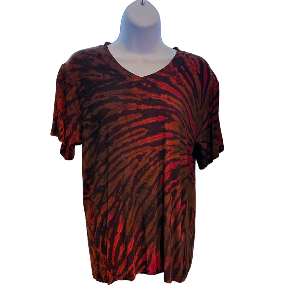NWT.  T-Shirt by Sacred Threads.  LG/GR/GR01.  222193